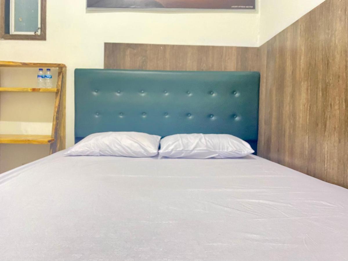 Homestay Batu Kelir Syariah Dieng Mitra Reddoorz Diyeng Exterior foto
