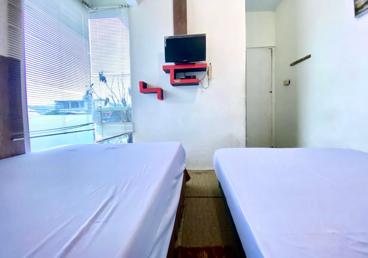 Homestay Batu Kelir Syariah Dieng Mitra Reddoorz Diyeng Exterior foto